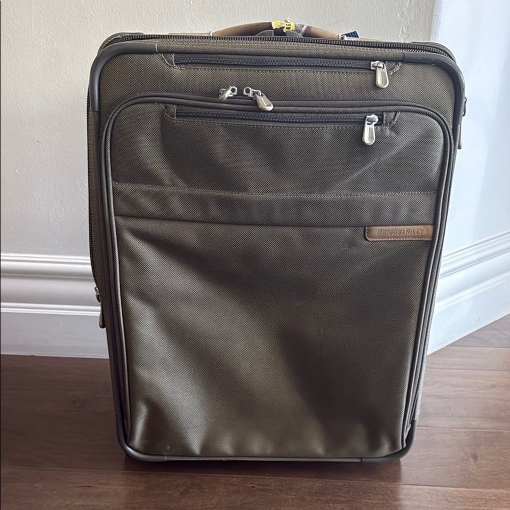 Briggs & Riley Set of 2 CX Carry-On Roller Suitcase + 2 matching duffle bags